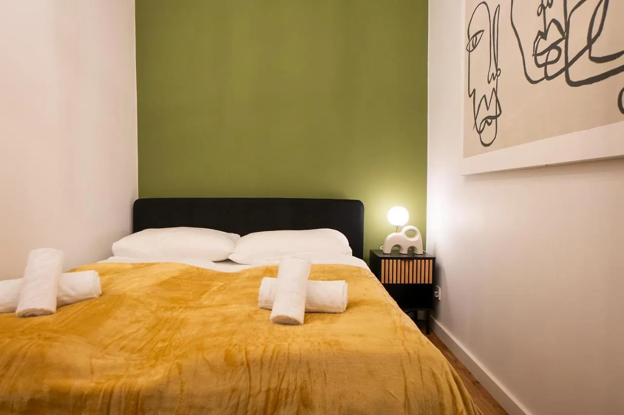 Fully Renovated 2-Room Central Apartment Vienna Austria