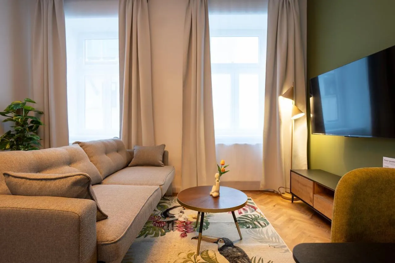 Fully Renovated 2-Room Central Apartment Vienna