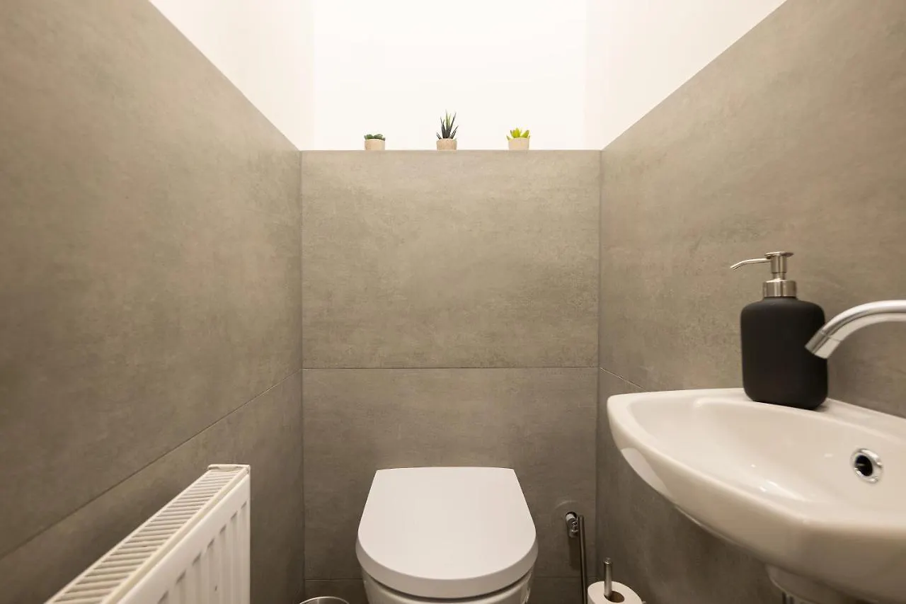 Fully Renovated 2-Room Central Apartment Vienna Austria