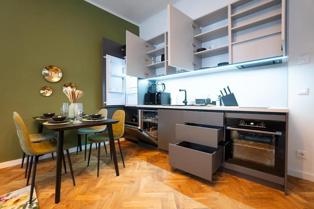 Fully Renovated 2-Room Central Apartment Vienna 0*,  Austria