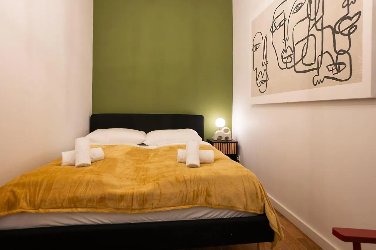 Fully Renovated 2-Room Central Apartment Vienna Austria